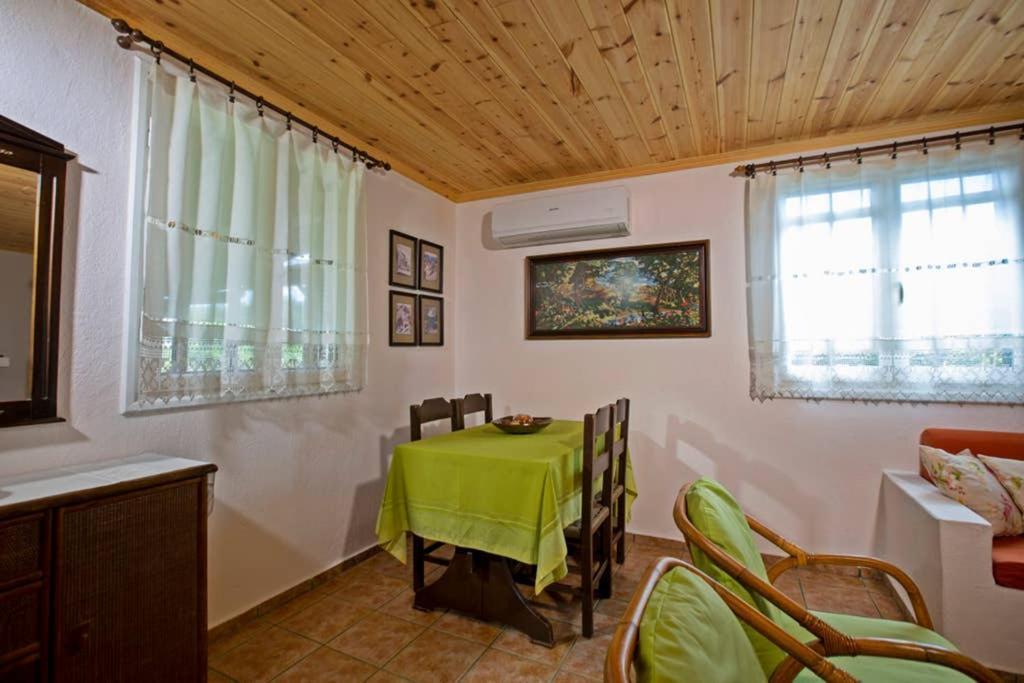 Villa Agrampeli Ierissos Exterior foto